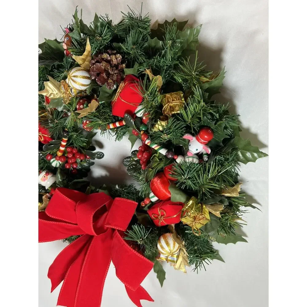 Vintage 16” Christmas Wreath Wood Beads Santa Bear Mouse Velvet Bow Gold & Red